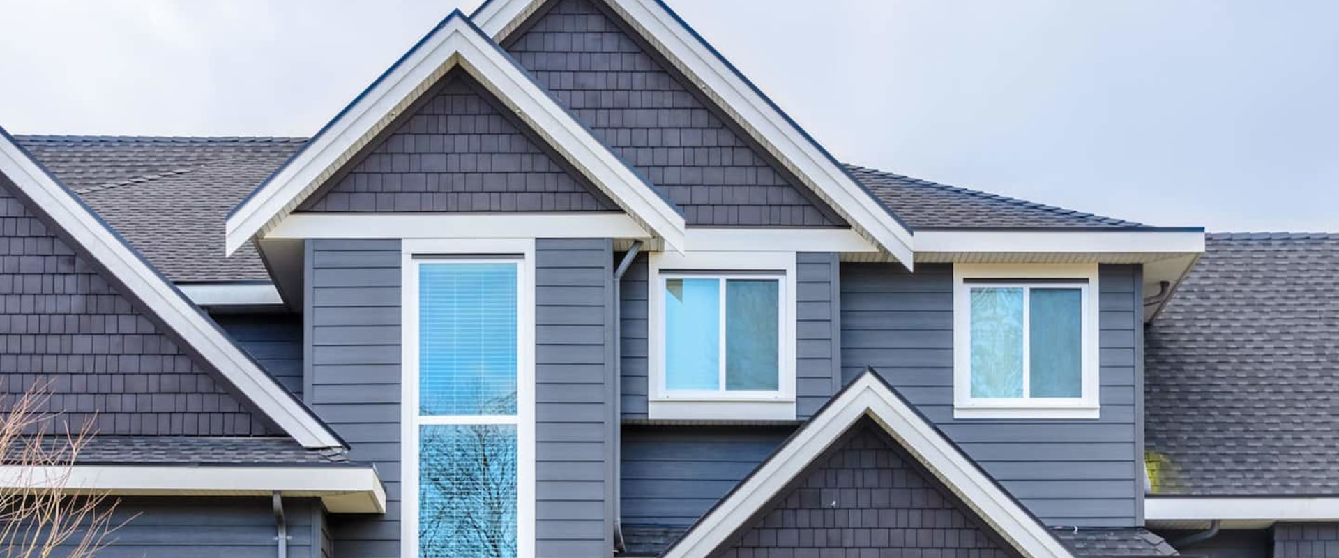 Understanding Contract Terms and Conditions for Roofing, Windows, and Siding Services