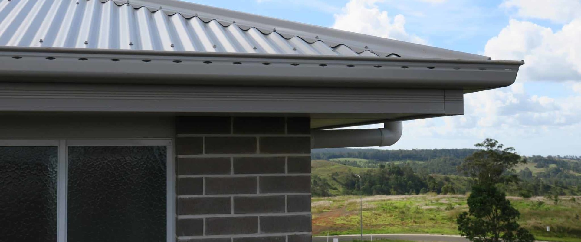 Matching the Roof to the Home's Architecture